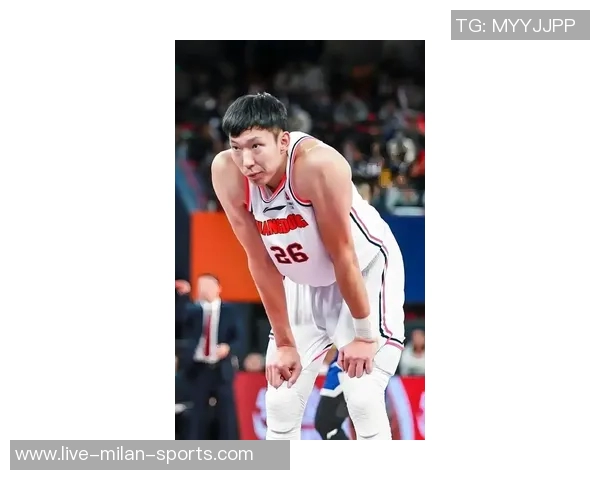 周琦首次现场观赛感受男双比赛魅力轻松3-0胜利乐趣无穷 周琦首次现场观赛感受男双比赛魅力轻松3-0胜利乐趣无穷