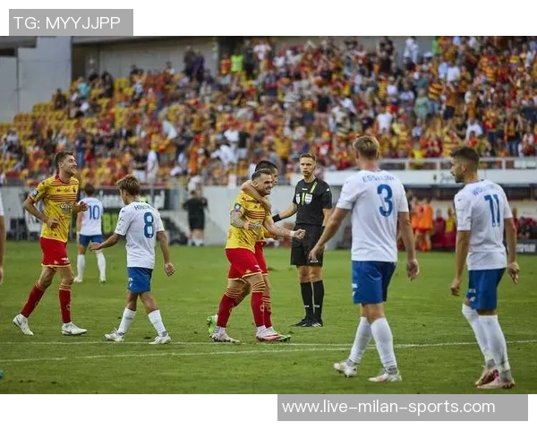 客场奋战博德闪耀弗兰克称两球落后不放弃平局可接受 客场奋战博德闪耀弗兰克称两球落后不放弃平局可接受