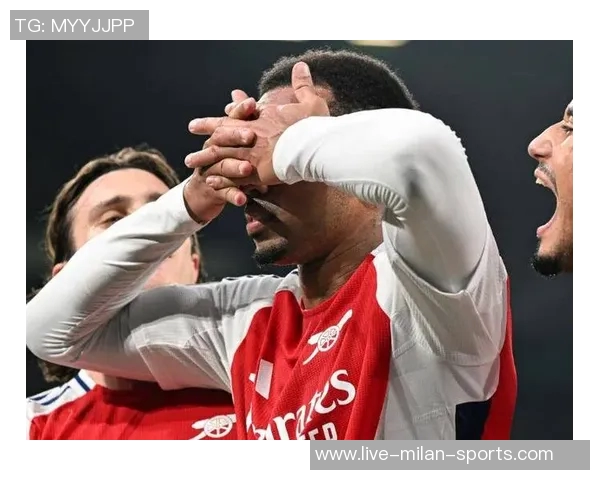 阿森纳主场失利遭热刺逆转曼联与埃弗顿战平再添波折 阿森纳主场失利遭热刺逆转曼联与埃弗顿战平再添波折