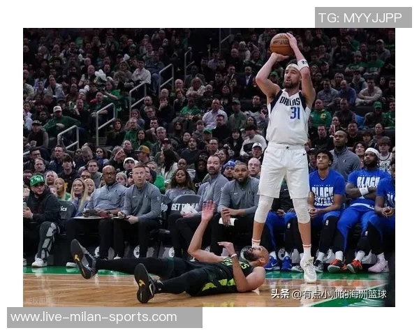 克莱谈与对手互喷的背后:我对胜利的执着与无法控制的情绪 克莱谈与对手互喷的背后:我对胜利的执着与无法控制的情绪