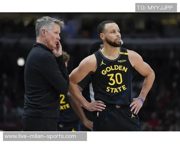 勇士对雷霆库里缺阵上次交锋惨遭杰伦带队24分痛击 勇士对雷霆库里缺阵上次交锋惨遭杰伦带队24分痛击